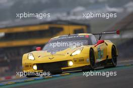 64, Corvette Racing - GM, Chevrolet Corvette C7R, Oliver Gavin, Tommy Milner, Jordan Taylor, 05.06.2016. Le Mans 24 Hours Test Day, Le Mans, France.