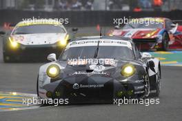 Khaled Al Qubaisi (UAE) / David Heinemeier-Hansson (DEN) / Patrick Long (USA) #88 Abu Dhabi-Proton Racing Porsche 911 RSR. 19.06.2016. FIA World Endurance Championship Le Mans 24 Hours, Race, Le Mans, France. Saturday.