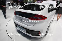 Hyundai Ioniq Electric plug in 01-02.03.2016. Geneva International Motor Show, Geneva, Switzerland. www.xpbimages.com, EMail: requests@xpbimages.com - copy of publication required for printed pictures. Every used picture is fee-liable. © Copyright: Photo4 / XPB Images