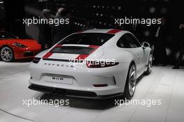 Porsche 911 R 01-02.03.2016. Geneva International Motor Show, Geneva, Switzerland. www.xpbimages.com, EMail: requests@xpbimages.com - copy of publication required for printed pictures. Every used picture is fee-liable. © Copyright: Photo4 / XPB Images