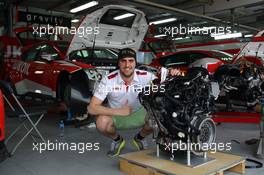 Pepe Oriola (ESP) SEAT Leon, Team Craft-Bamboo LUKOIL 31.03.2016. TCR International Series, Rd 1, Sakhir, Bahrain, Thursday.