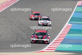 Qualifying, Salman Al Khalifa (BRN), SEAT Leon, Bas Koeten Racing 02.04.2016. TCR International Series, Rd 1, Sakhir, Bahrain, Saturday.