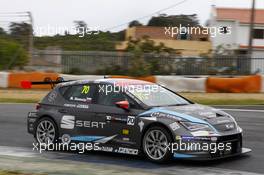22.04.2015 - Mat'o  Homola (SVK) Seat Leon, B3 Racing Team Hungary 22-24.04.2016 TCR International Series, Round 2, Estoril, Portugal
