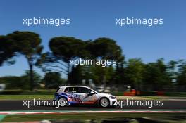 Davit Kajaia (GEO) Volkswagen Golf GTI TCR, Liqui Moly Team Engstler 21-22.05.2016 TCR International Series, Round 4, Autodromo Enzo e Dino Ferrari, Imola, San Marino