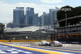Douglas Khoo Kok Hui (MAS) SEAT Leon Cup Racer, Viper Niza Racing and Loris Hezemans (NED) SEAT Leon Cup Racer, Target Competition 16.09.2016. TCR International Series, Rd 9, Marina Bay Street Circuit, Singapore, Friday.
