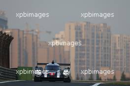 Timo Bernhard (GER) / Mark Webber (AUS) / Brendon Hartley (NZL) #01 Porsche Team Porsche 919 Hybrid. 04.11.2016. FIA World Endurance Championship, Round 8, Six Hours of Shanghai, Shanghai, China, Friday.