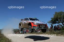 22.04.2015 - Hayden Paddon (NZL)-John Kennard (NZL) Hyundai New i20 WRC, Hyundai Motorsport 21-24.04.2016 FIA World Rally Championship 2016, Rd 4, Rally Argentina, Villa Carlos Paz, Argentina