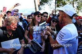 Lewis Hamilton (GBR) Mercedes AMG F1 signs autographs for the fans. 24.03.2017. Formula 1 World Championship, Rd 1, Australian Grand Prix, Albert Park, Melbourne, Australia, Practice Day.