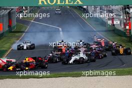 Felipe Massa (BRA) Williams FW40 at the start of the race. 26.03.2017. Formula 1 World Championship, Rd 1, Australian Grand Prix, Albert Park, Melbourne, Australia, Race Day.