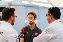 Romain Grosjean (FRA) Haas F1 Team and Eric Boullier (FRA) McLaren Racing Director (Right). 25.03.2017. Formula 1 World Championship, Rd 1, Australian Grand Prix, Albert Park, Melbourne, Australia, Qualifying Day.