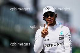 Lewis Hamilton (GBR) Mercedes AMG F1 on the drivers parade. 26.03.2017. Formula 1 World Championship, Rd 1, Australian Grand Prix, Albert Park, Melbourne, Australia, Race Day.