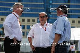 (L to R): Ross Brawn (GBR) Managing Director, Motor Sports with Luca Colajanni (ITA) Formula One Senior Communications Officer and Joe Saward (GBR) Journalist. 23.06.2017. Formula 1 World Championship, Rd 8, Azerbaijan Grand Prix, Baku Street Circuit, Azerbaijan, Practice Day.