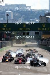 Lewis Hamilton (GBR) Mercedes AMG F1 W08 leads at the start of the race. 25.06.2017. Formula 1 World Championship, Rd 8, Azerbaijan Grand Prix, Baku Street Circuit, Azerbaijan, Race Day.