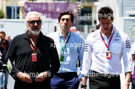 (L to R): Flavio Briatore (ITA) with Toto Wolff (GER) Mercedes AMG F1 Shareholder and Executive Director. 24.06.2017. Formula 1 World Championship, Rd 8, Azerbaijan Grand Prix, Baku Street Circuit, Azerbaijan, Qualifying Day.