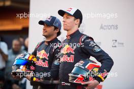 (L to R): Carlos Sainz Jr (ESP) Scuderia Toro Rosso with team mate Daniil Kvyat (RUS) Scuderia Toro Rosso. 26.02.2017. Formula One Testing, Preparations, Barcelona, Spain. Sunday.