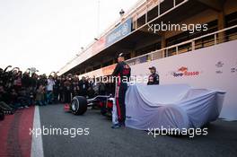 Daniil Kvyat (RUS) Scuderia Toro Rosso and Carlos Sainz Jr (ESP) Scuderia Toro Rosso unveil the Scuderia Toro Rosso STR12. 26.02.2017. Formula One Testing, Preparations, Barcelona, Spain. Sunday.