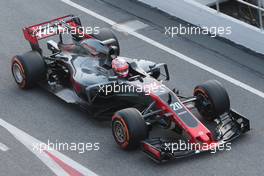 Kevin Magnussen (DEN) Haas VF-17. 27.02.2017. Formula One Testing, Day One, Barcelona, Spain. Monday.