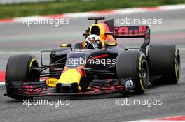 Daniel Ricciardo (AUS) Red Bull Racing RB13. 01.03.2017. Formula One Testing, Day Three, Barcelona, Spain. Wednesday.