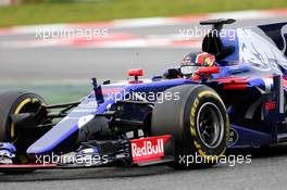 Daniil Kvyat (RUS) Scuderia Toro Rosso STR12. 01.03.2017. Formula One Testing, Day Three, Barcelona, Spain. Wednesday.