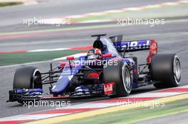 Daniil Kvyat (RUS) Scuderia Toro Rosso STR12. 01.03.2017. Formula One Testing, Day Three, Barcelona, Spain. Wednesday.