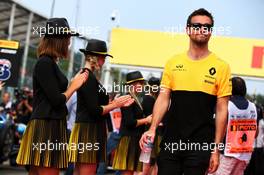 Jolyon Palmer (GBR) Renault Sport F1 Team on the drivers parade. 27.08.2017. Formula 1 World Championship, Rd 12, Belgian Grand Prix, Spa Francorchamps, Belgium, Race Day.