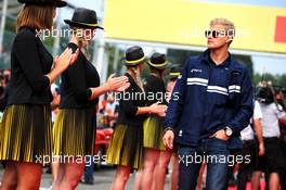 Marcus Ericsson (SWE) Sauber F1 Team on the drivers parade. 27.08.2017. Formula 1 World Championship, Rd 12, Belgian Grand Prix, Spa Francorchamps, Belgium, Race Day.
