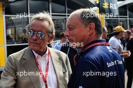 (L to R): Jacky Ickx (BEL) with Frederic Vasseur (FRA) Sauber F1 Team, Team Principal.  27.08.2017. Formula 1 World Championship, Rd 12, Belgian Grand Prix, Spa Francorchamps, Belgium, Race Day.