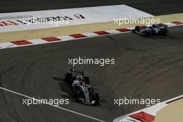 Lewis Hamilton (GBR) Mercedes AMG F1 W08. 16.04.2017. Formula 1 World Championship, Rd 3, Bahrain Grand Prix, Sakhir, Bahrain, Race Day.