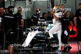 Lewis Hamilton (GBR) Mercedes AMG F1 W08. 15.04.2017. Formula 1 World Championship, Rd 3, Bahrain Grand Prix, Sakhir, Bahrain, Qualifying Day.