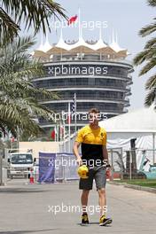 Nico Hulkenberg (GER) Renault Sport F1 Team  13.04.2017. Formula 1 World Championship, Rd 3, Bahrain Grand Prix, Sakhir, Bahrain, Preparation Day.