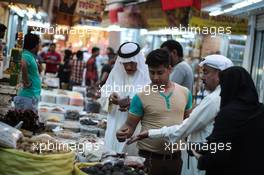 Manama atmosphere. 13.04.2017. Formula 1 World Championship, Rd 3, Bahrain Grand Prix, Sakhir, Bahrain, Preparation Day.