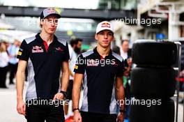 (L to R): Brendon Hartley (NZL) Scuderia Toro Rosso with team mate Pierre Gasly (FRA) Scuderia Toro Rosso. 10.11.2017. Formula 1 World Championship, Rd 19, Brazilian Grand Prix, Sao Paulo, Brazil, Practice Day.