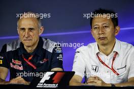 (L to R): Franz Tost (AUT) Scuderia Toro Rosso Team Principal and Yusuke Hasegawa (JPN) Head of Honda F1 Programme in the FIA Press Conference. 10.11.2017. Formula 1 World Championship, Rd 19, Brazilian Grand Prix, Sao Paulo, Brazil, Practice Day.