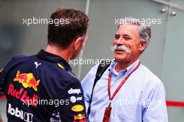 (L to R): Christian Horner (GBR) Red Bull Racing Team Principal with Chase Carey (USA) Formula One Group Chairman. 10.11.2017. Formula 1 World Championship, Rd 19, Brazilian Grand Prix, Sao Paulo, Brazil, Practice Day.