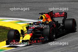 Daniel Ricciardo (AUS) Red Bull Racing RB13. 10.11.2017. Formula 1 World Championship, Rd 19, Brazilian Grand Prix, Sao Paulo, Brazil, Practice Day.