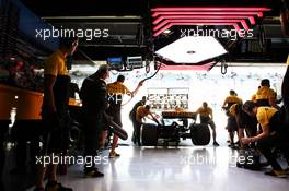 Renault Sport F1 Team pit garage. 10.11.2017. Formula 1 World Championship, Rd 19, Brazilian Grand Prix, Sao Paulo, Brazil, Practice Day.