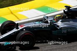 Lewis Hamilton (GBR) Mercedes AMG F1 W08. 10.11.2017. Formula 1 World Championship, Rd 19, Brazilian Grand Prix, Sao Paulo, Brazil, Practice Day.