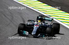 Lewis Hamilton (GBR) Mercedes AMG F1 W08. 10.11.2017. Formula 1 World Championship, Rd 19, Brazilian Grand Prix, Sao Paulo, Brazil, Practice Day.