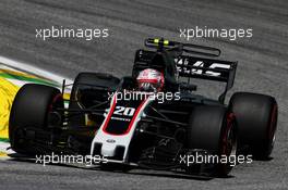 Kevin Magnussen (DEN) Haas VF-17. 10.11.2017. Formula 1 World Championship, Rd 19, Brazilian Grand Prix, Sao Paulo, Brazil, Practice Day.