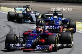 Pierre Gasly (FRA) Scuderia Toro Rosso STR12. 12.11.2017. Formula 1 World Championship, Rd 19, Brazilian Grand Prix, Sao Paulo, Brazil, Race Day.