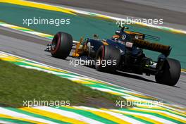 Carlos Sainz Jr (ESP) Renault F1 Team  12.11.2017. Formula 1 World Championship, Rd 19, Brazilian Grand Prix, Sao Paulo, Brazil, Race Day.