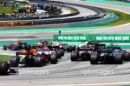 The start of the race. 12.11.2017. Formula 1 World Championship, Rd 19, Brazilian Grand Prix, Sao Paulo, Brazil, Race Day.