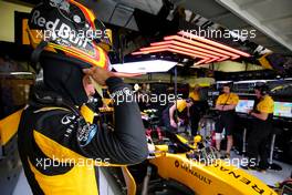 Carlos Sainz Jr (ESP) Renault F1 Team  11.11.2017. Formula 1 World Championship, Rd 19, Brazilian Grand Prix, Sao Paulo, Brazil, Qualifying Day.