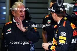 (L to R): Dr Helmut Marko (AUT) Red Bull Motorsport Consultant with Max Verstappen (NLD) Red Bull Racing. 11.11.2017. Formula 1 World Championship, Rd 19, Brazilian Grand Prix, Sao Paulo, Brazil, Qualifying Day.