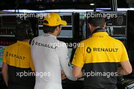 Carlos Sainz Jr (ESP) Renault F1 Team  11.11.2017. Formula 1 World Championship, Rd 19, Brazilian Grand Prix, Sao Paulo, Brazil, Qualifying Day.