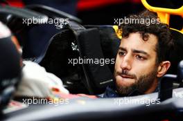 Daniel Ricciardo (AUS) Red Bull Racing RB13. 11.11.2017. Formula 1 World Championship, Rd 19, Brazilian Grand Prix, Sao Paulo, Brazil, Qualifying Day.