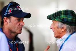 (L to R): Rubens Barrichello (BRA) with Jackie Stewart (GBR). 12.11.2017. Formula 1 World Championship, Rd 19, Brazilian Grand Prix, Sao Paulo, Brazil, Race Day.