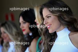 Grid girl 12.11.2017. Formula 1 World Championship, Rd 19, Brazilian Grand Prix, Sao Paulo, Brazil, Race Day.
