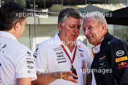 (L to R): Andy Stevenson (GBR) Sahara Force India F1 Team Manager with Otmar Szafnauer (USA) Sahara Force India F1 Chief Operating Officer and Dr Helmut Marko (AUT) Red Bull Motorsport Consultant. 12.11.2017. Formula 1 World Championship, Rd 19, Brazilian Grand Prix, Sao Paulo, Brazil, Race Day.