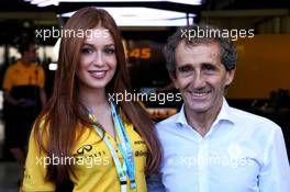 Marina Ruy Barbosa (BRA) Actress with Alain Prost (FRA) Renault Sport F1 Team Special Advisor. 12.11.2017. Formula 1 World Championship, Rd 19, Brazilian Grand Prix, Sao Paulo, Brazil, Race Day.